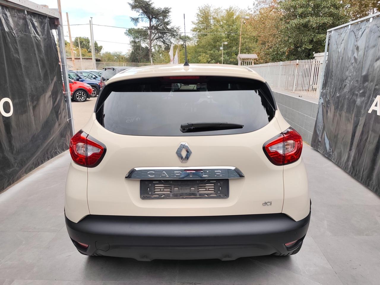 Renault Captur 1.5 dCi KM 88000 CERTIFICATI