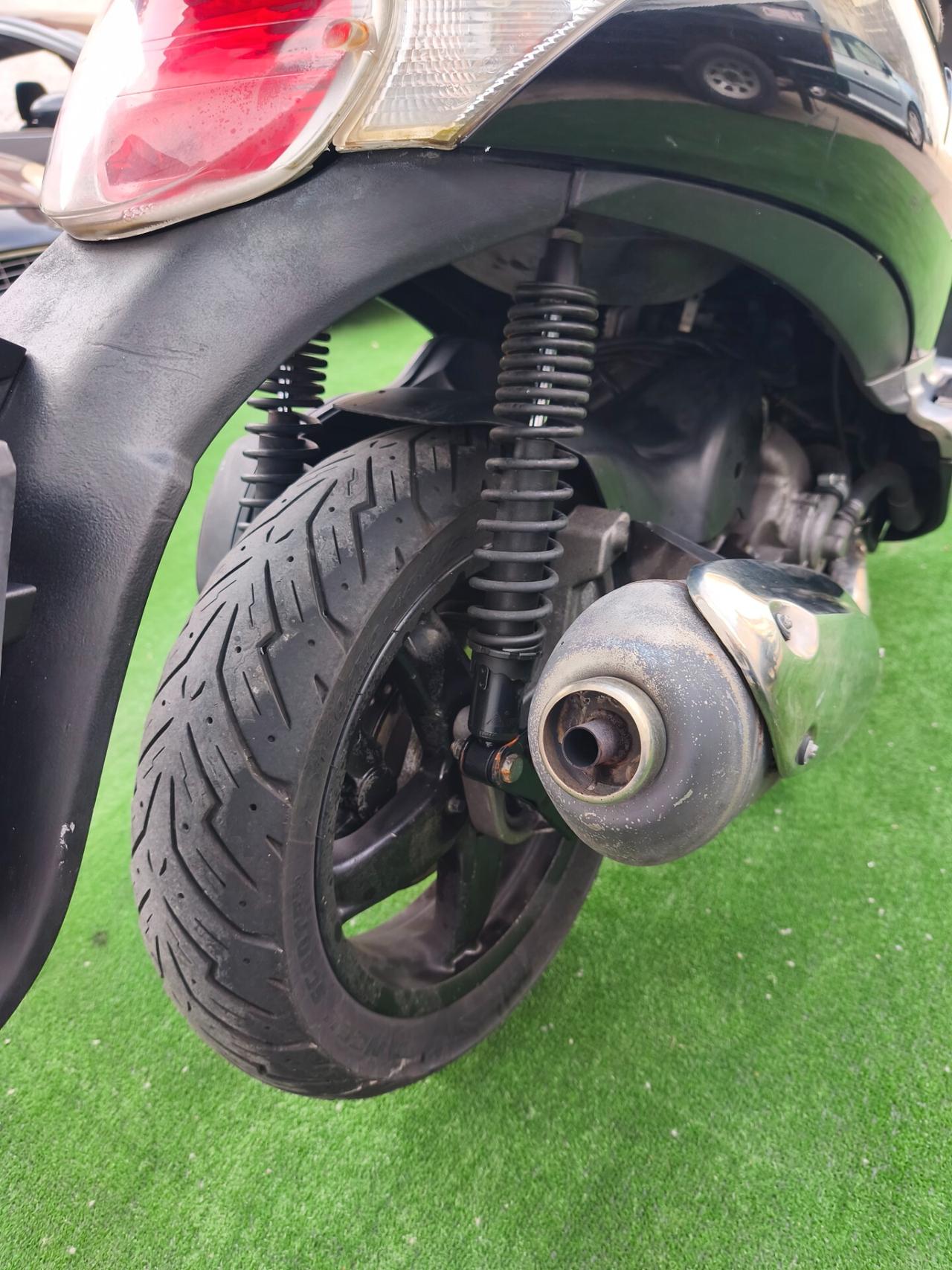 Aprilia Scarabeo 300 Special S