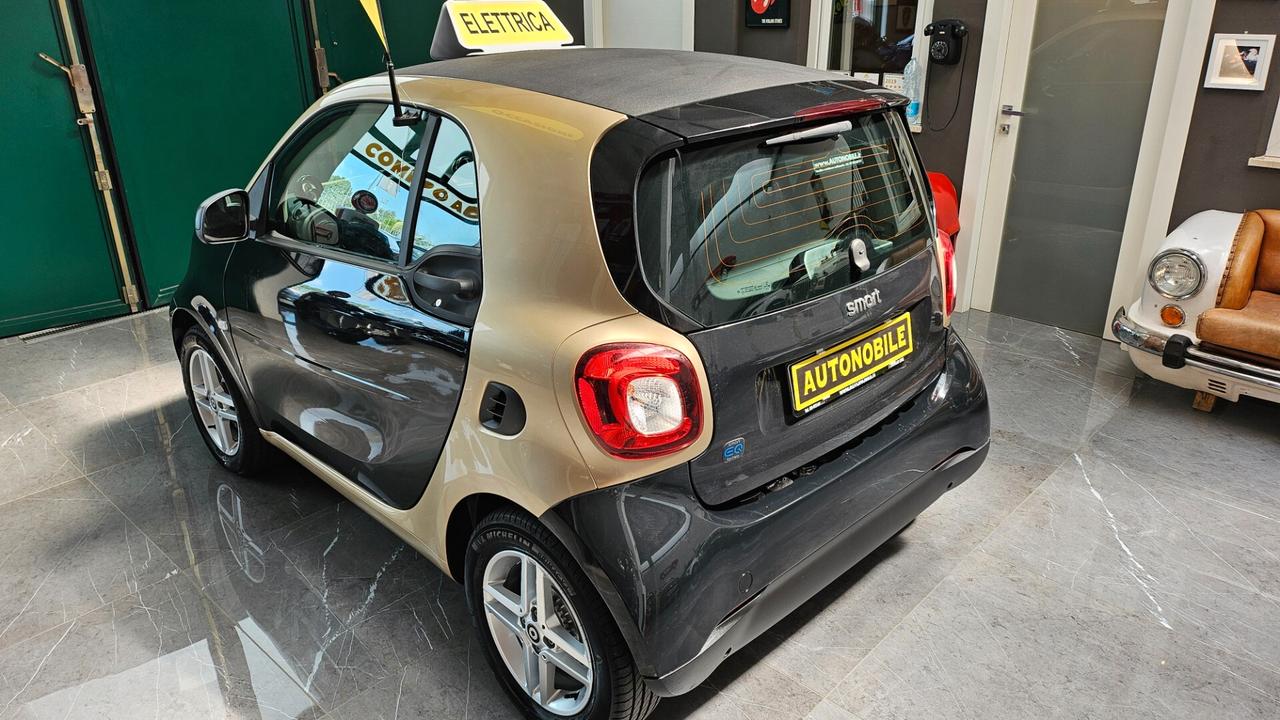 Smart ForTwo EQ Passion KM 9.000!!