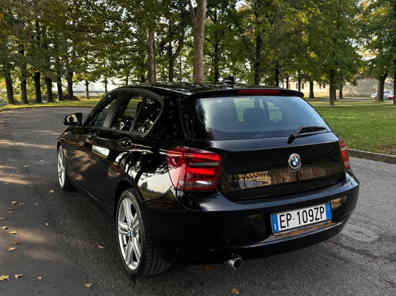 Bmw 116 116d 5p. Urban