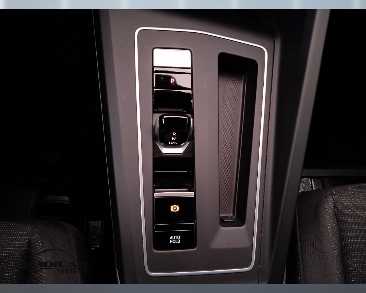 VOLKSWAGEN Golf VIII 2020 Variant - Golf Variant 1.0 etsi evo Life 110c