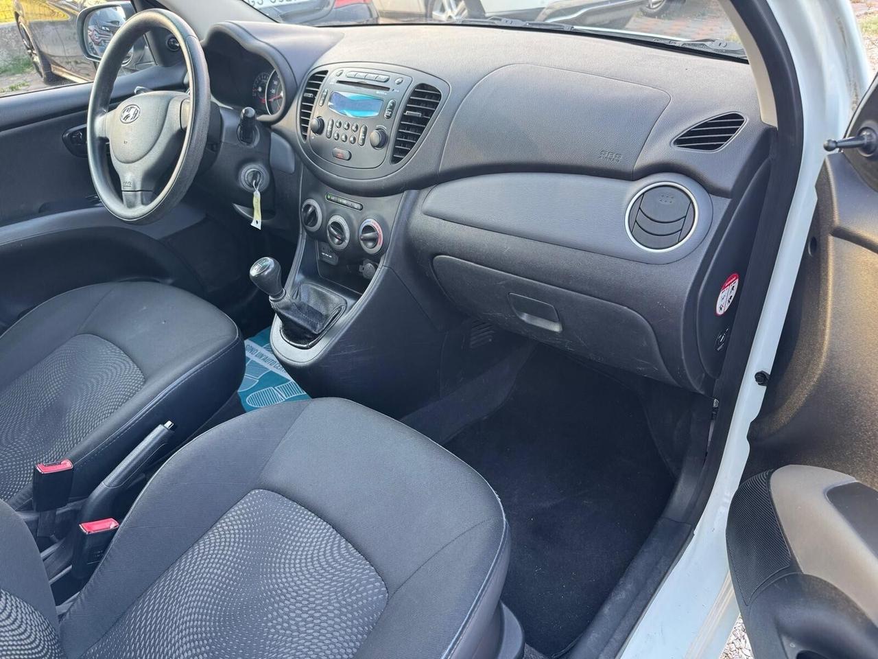 HYUNDAI - i10 - 1.1 12V Classic - NEOPATENTATI - FINANZIABILE