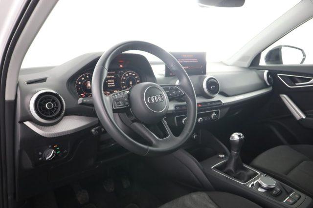 AUDI Q2 Q2 35 TFSI Identity Black