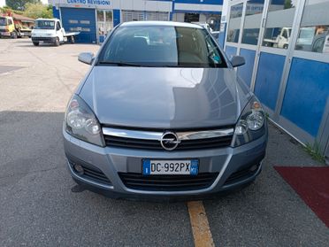 Opel Astra 1.4 16V Twinport 5 porte Enjoy