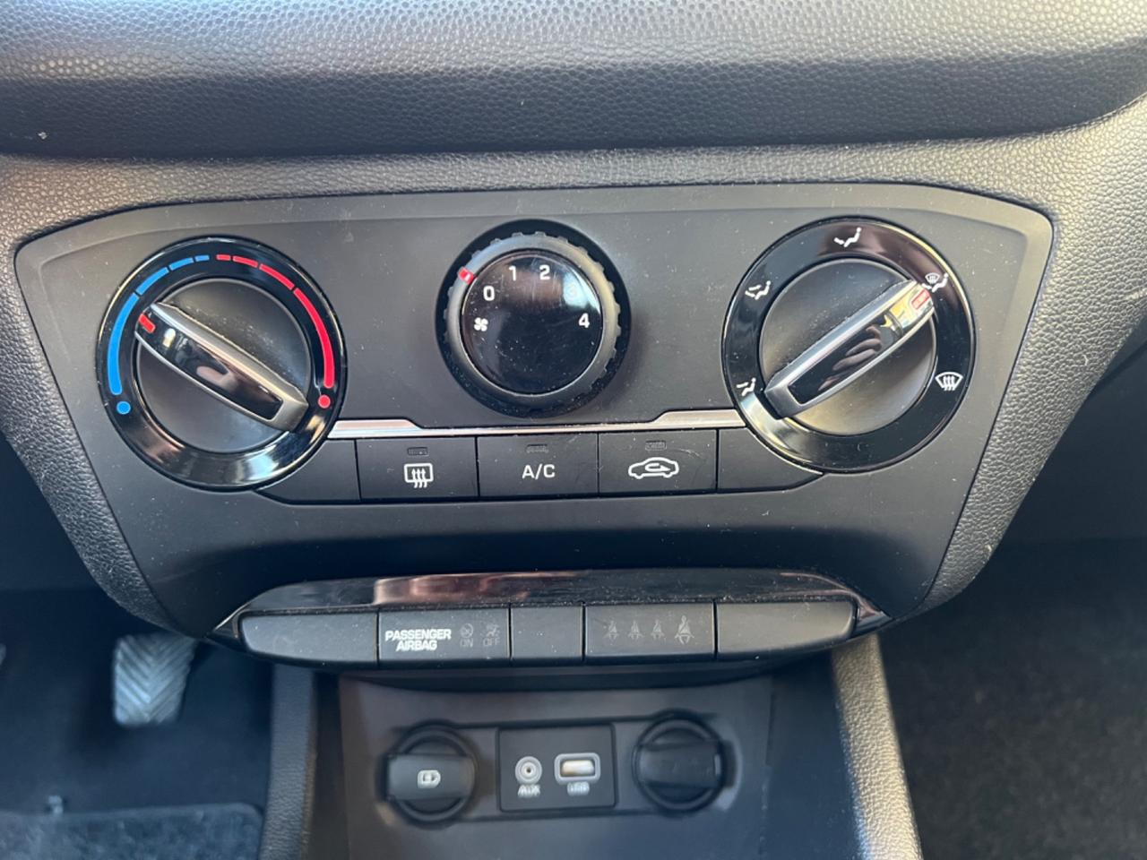 Hyundai i20 1.2 5 porte Connectline