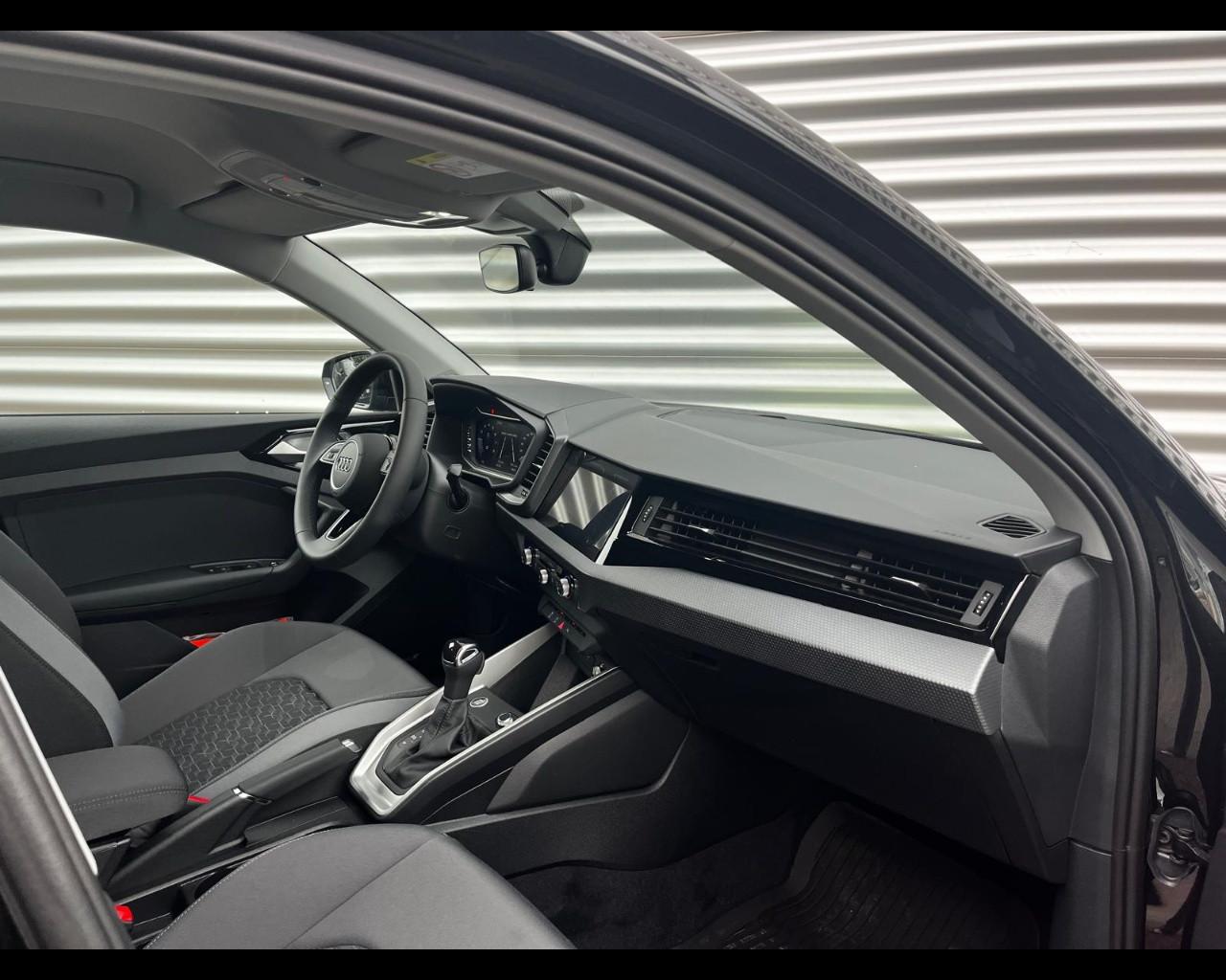 AUDI A1 SPORTBACK 30 TFSI S TRONIC S LINE EDITION