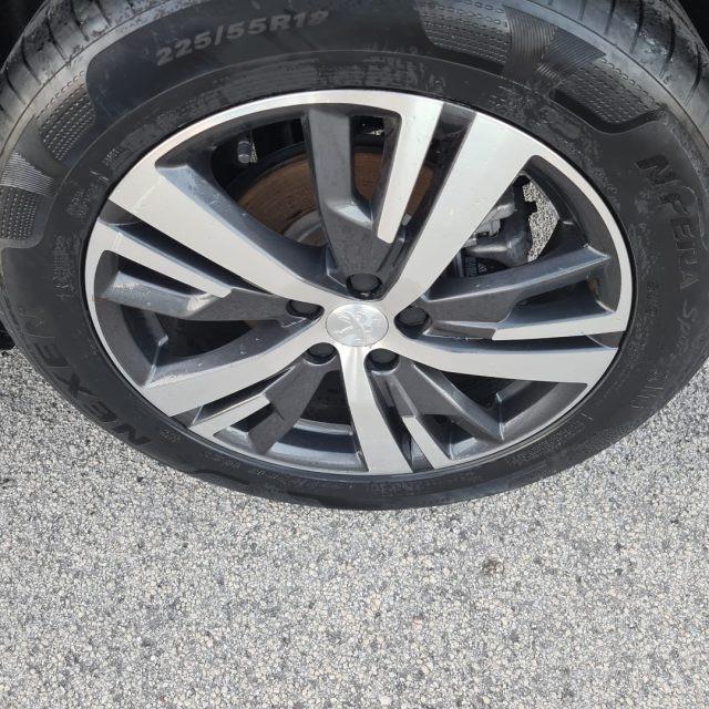 PEUGEOT 3008 BlueHDi 130 S&S Allure EAT8 cambio automatico