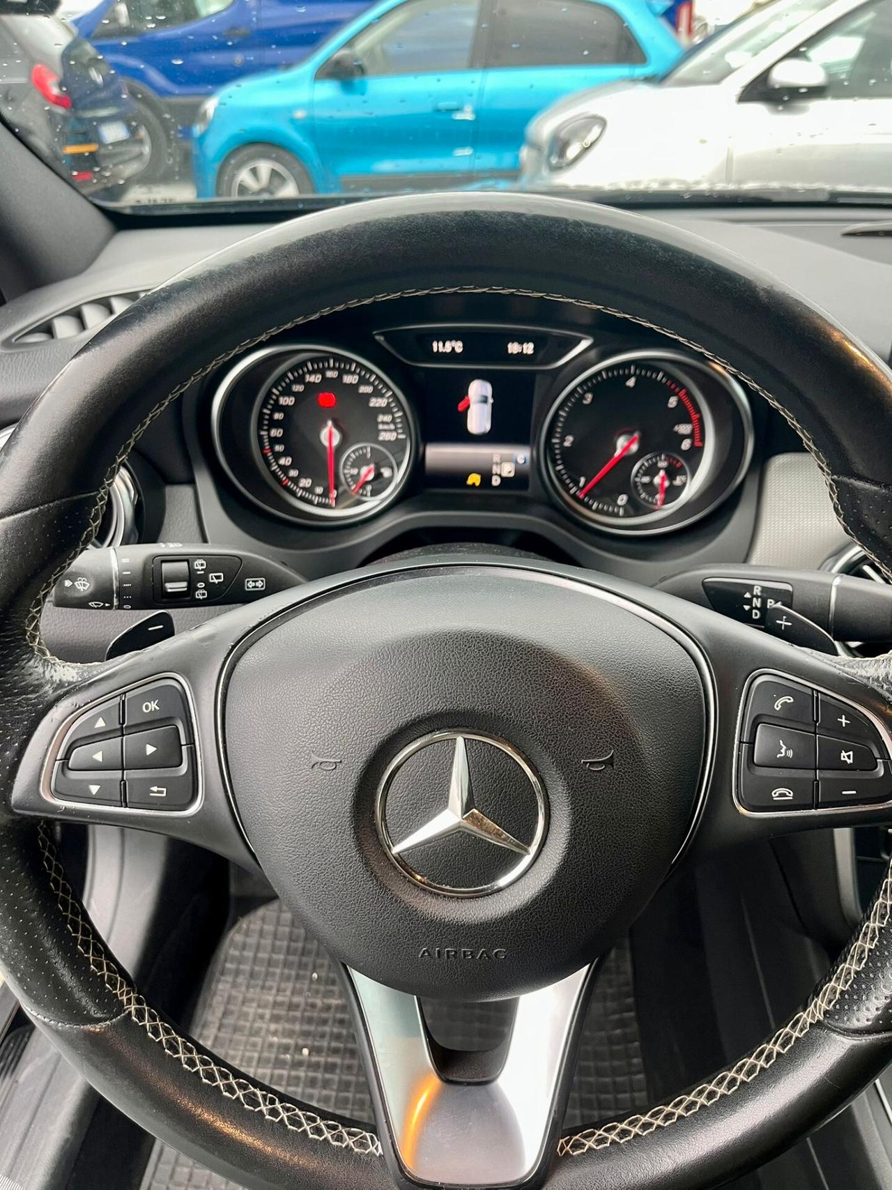 Mercedes-benz A 180 d Automatic Black Edition