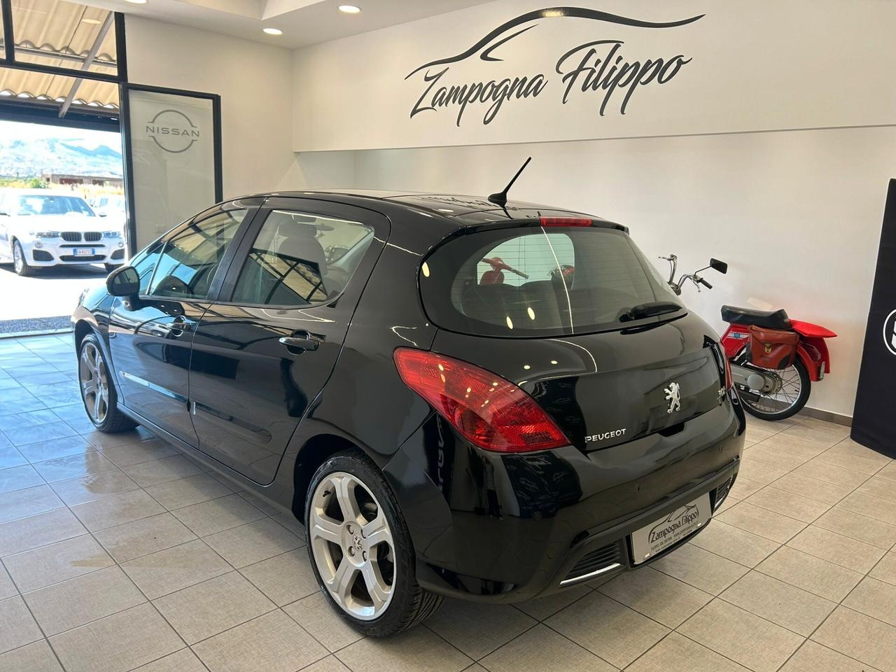Peugeot 308 2.0 HDi 5p. Féline TETTO - 2007