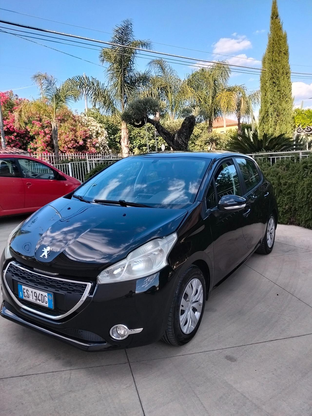 Peugeot 208 1.2 VTi 82 CV 5 porte Allure