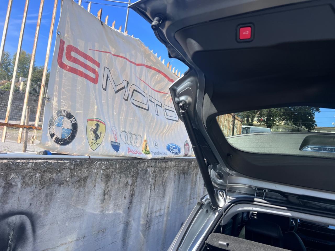 Jeep Avenger 1.2 Turbo 100 CV MHEV Summit