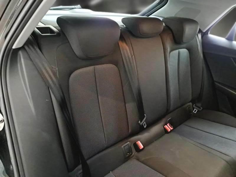 AUDI Q2 1.6 30 TDI BUSINESS