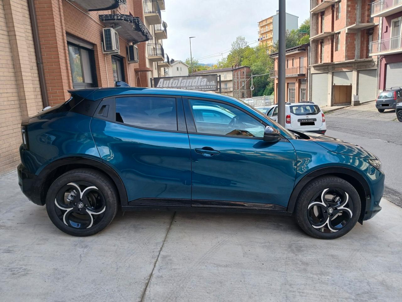 Alfa Romeo Junior 1.2 136 CV Hybrid eDCT6