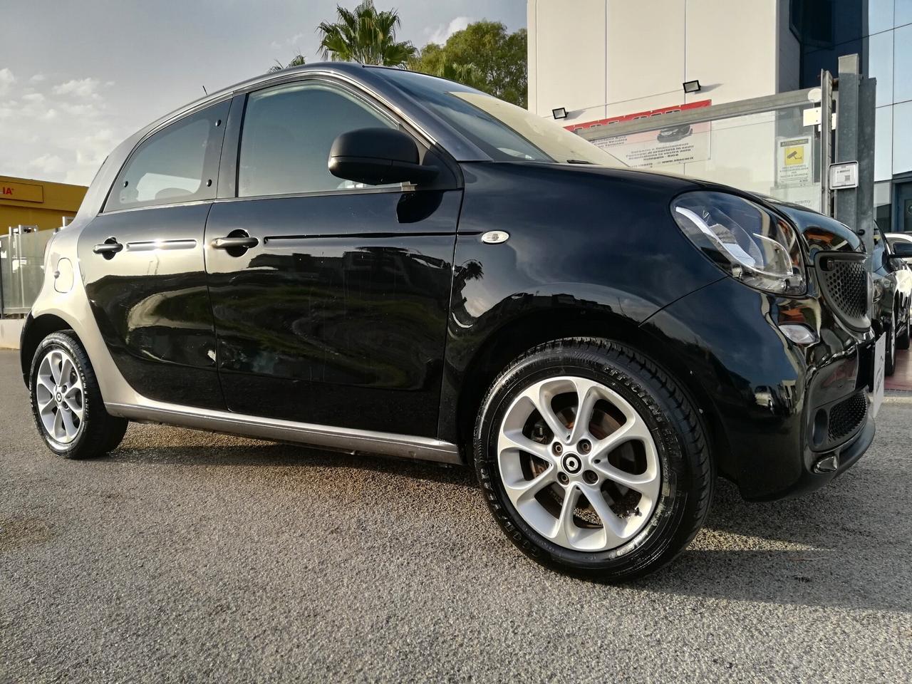 SMART - Forfour - 70 1.0 Youngster - NEOPATENTATI - FINANZIABILE