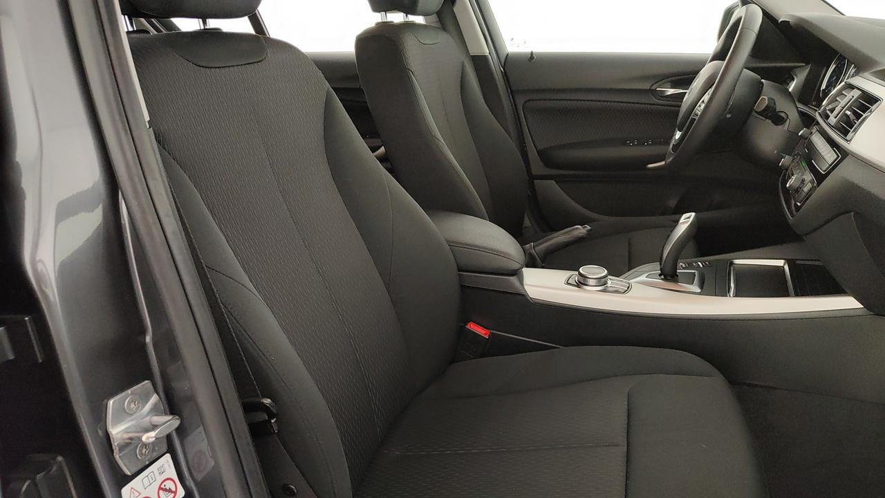 BMW Serie 1 F/20-21 2015 - 116d Business 5p auto
