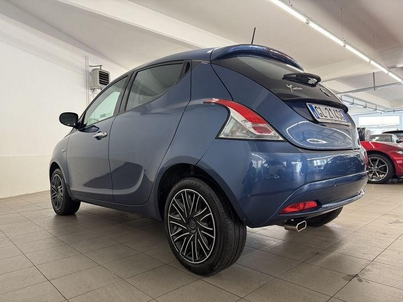 Lancia Ypsilon 1.0 FireFly 5 porte S&S Hybrid Gold