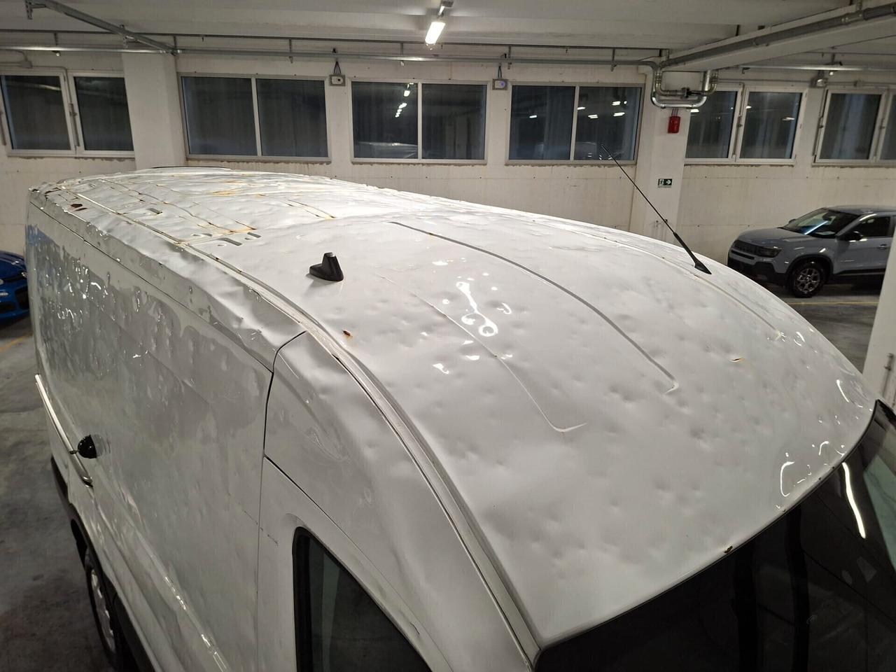 Ford Transit 350 2.0 TDCi EcoBlue Trend L2H2 Automatico