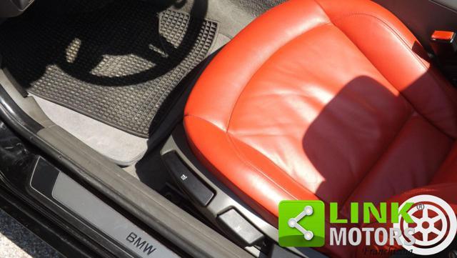 BMW Z4 ( E85 ) 2.2i roadster con interni in pelle rossa