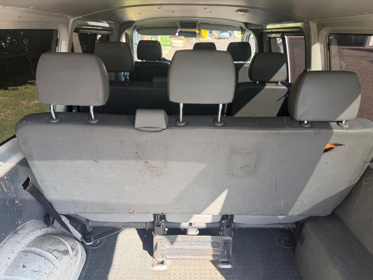 Volkswagen Transporter 2.5 TDI anno 2006 9 posti