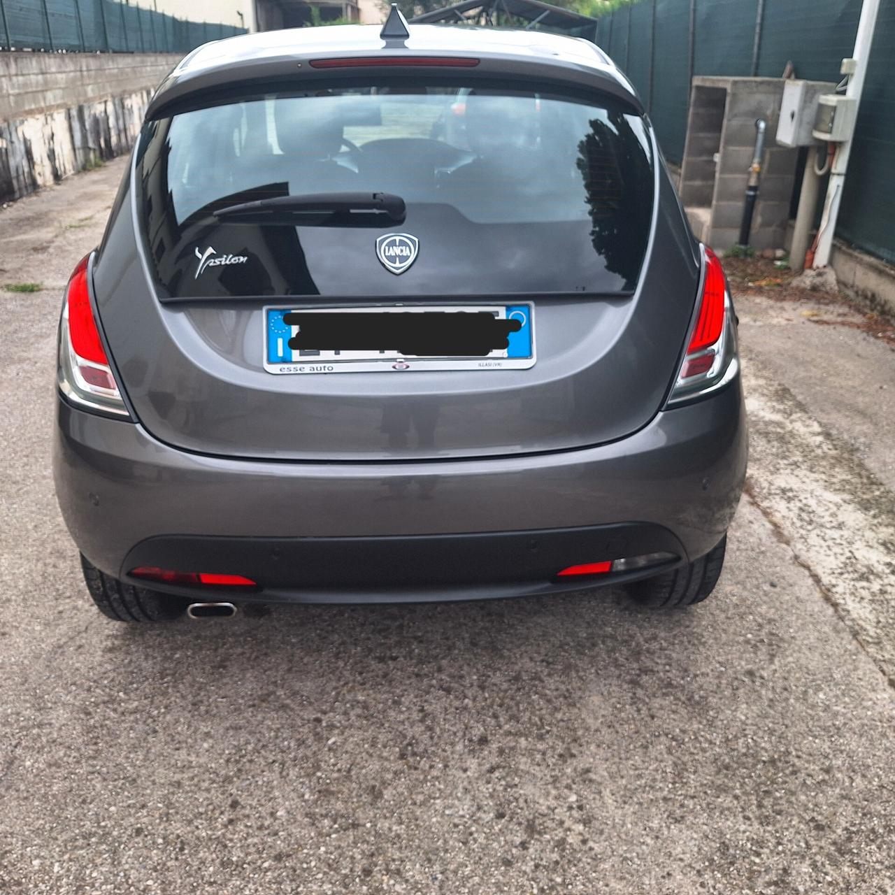 LANCIA YPSILON GARANZIA 12 MESI