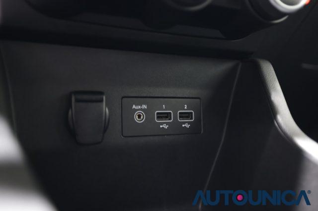 RENAULT Clio TCE 90 CV 5 PORTE BUSINESS NEOPATENTATI