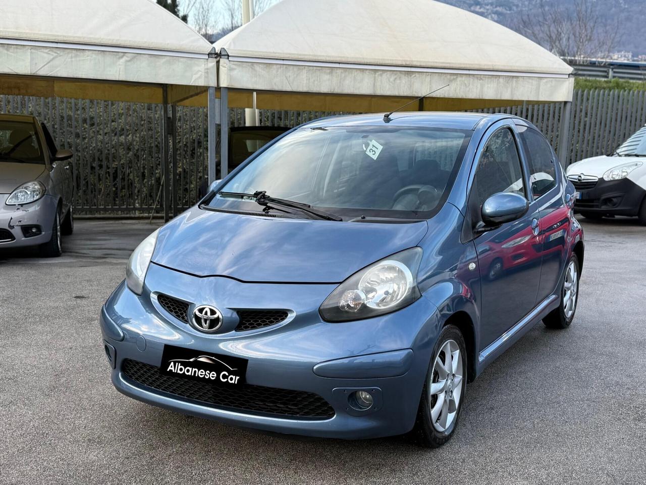 Toyota Aygo 1.0 12V VVT-i GPL 5 P. Now