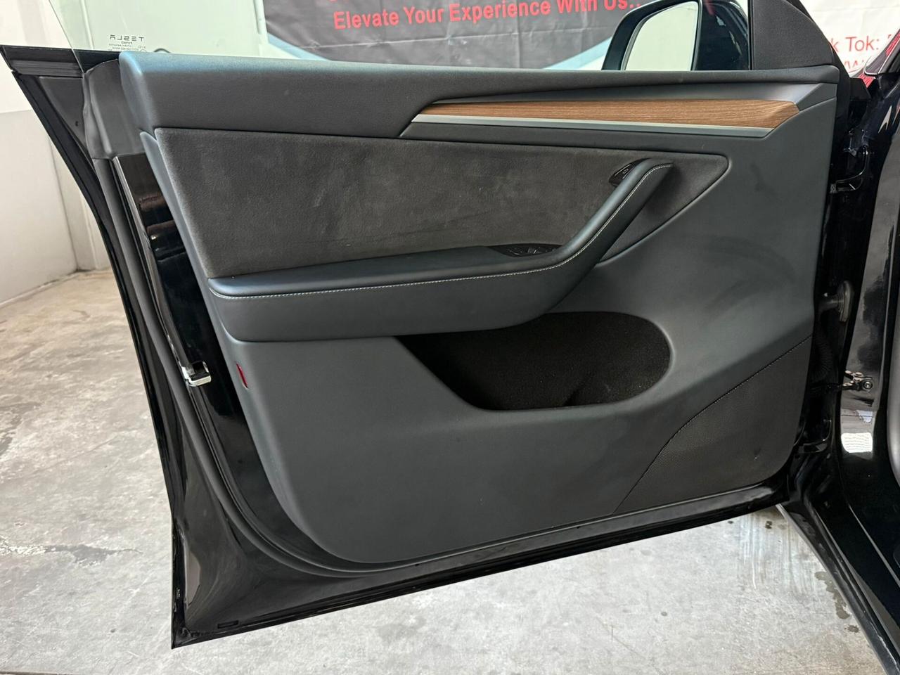 Tesla Model Y Performance AWD