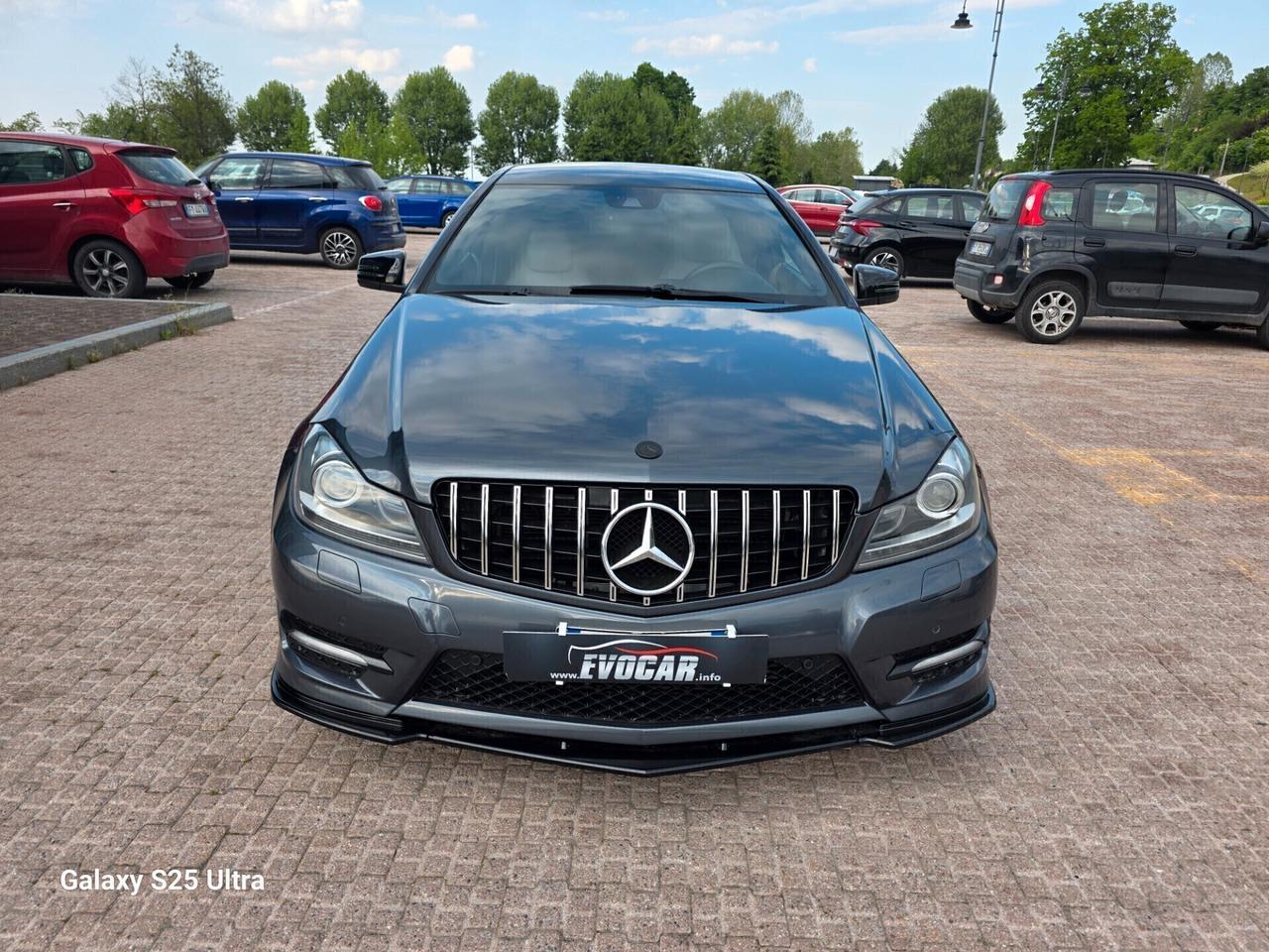 Mercedes C220 coupe AMG valutiamo usato /scambio