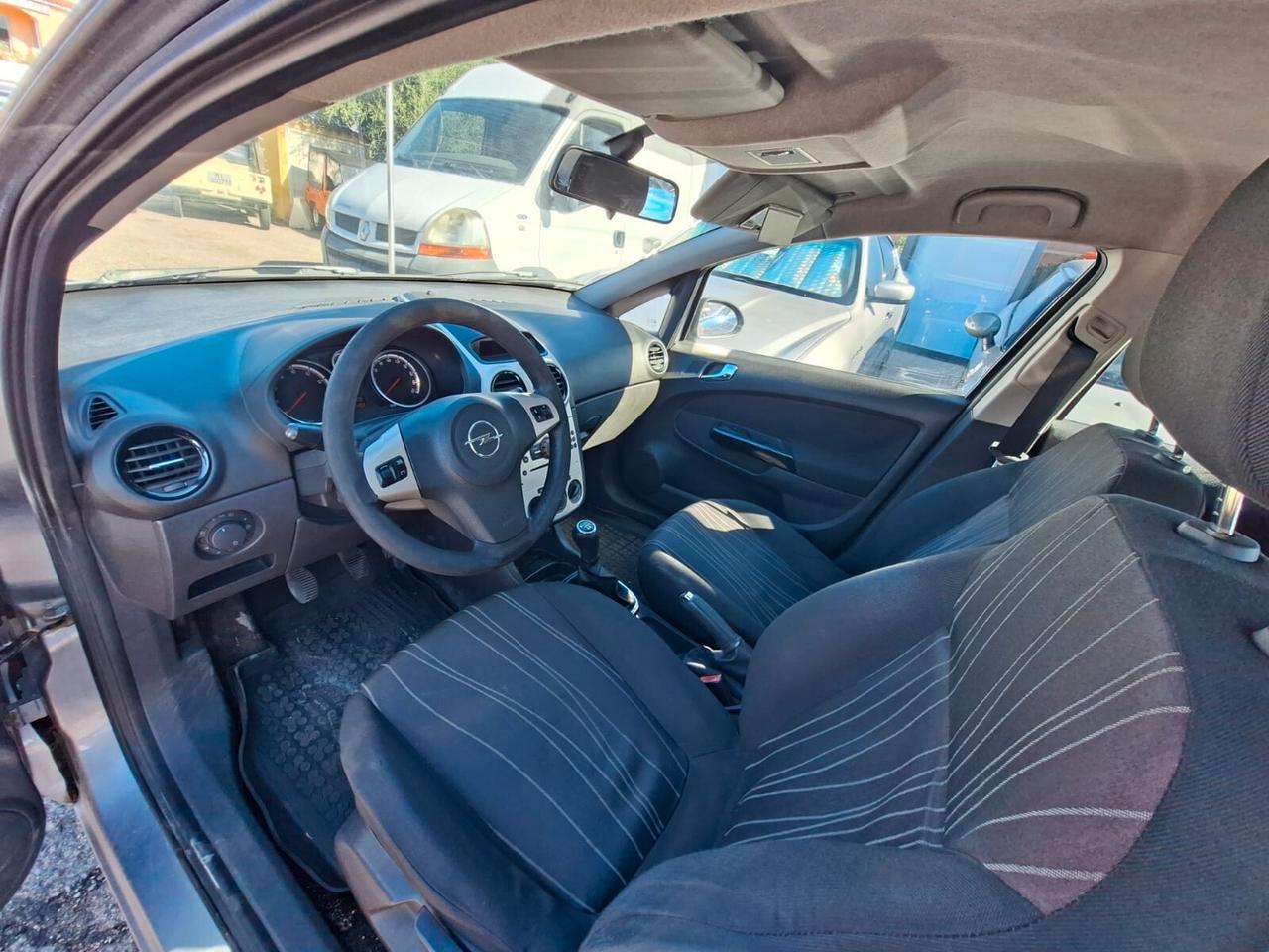 Opel Corsa 1.2 5 porte 80cv