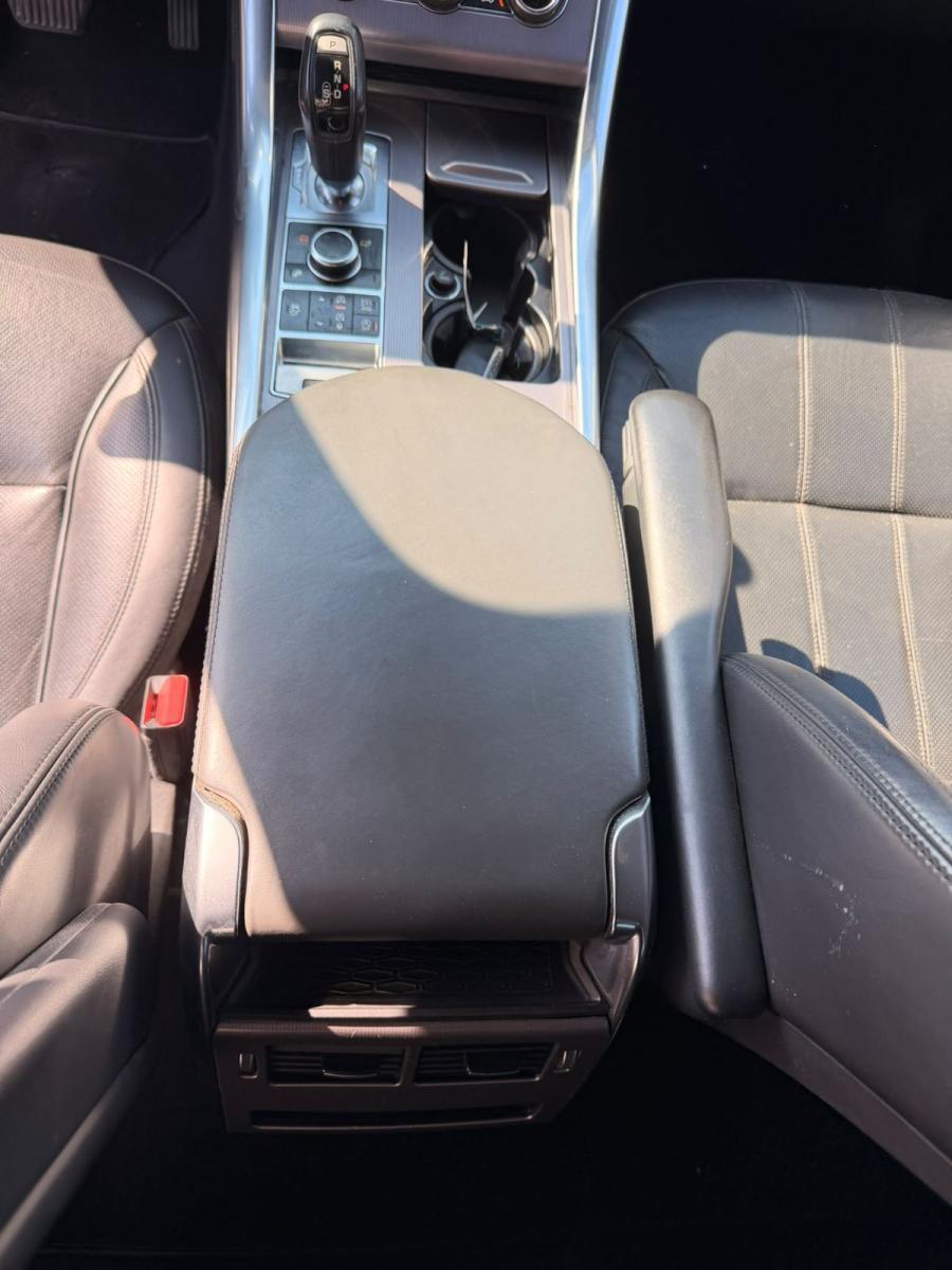 LAND ROVER - Range Rover Sport - 3.0 TDV6 HSE