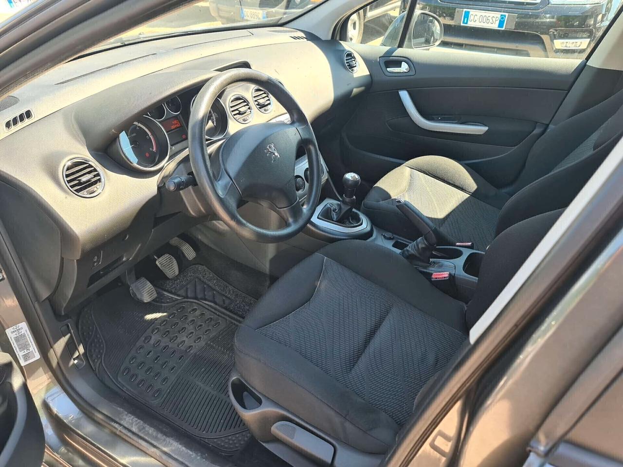 Peugeot 308 1.6 8V HDi 93CV SW Tecno Neopatentati