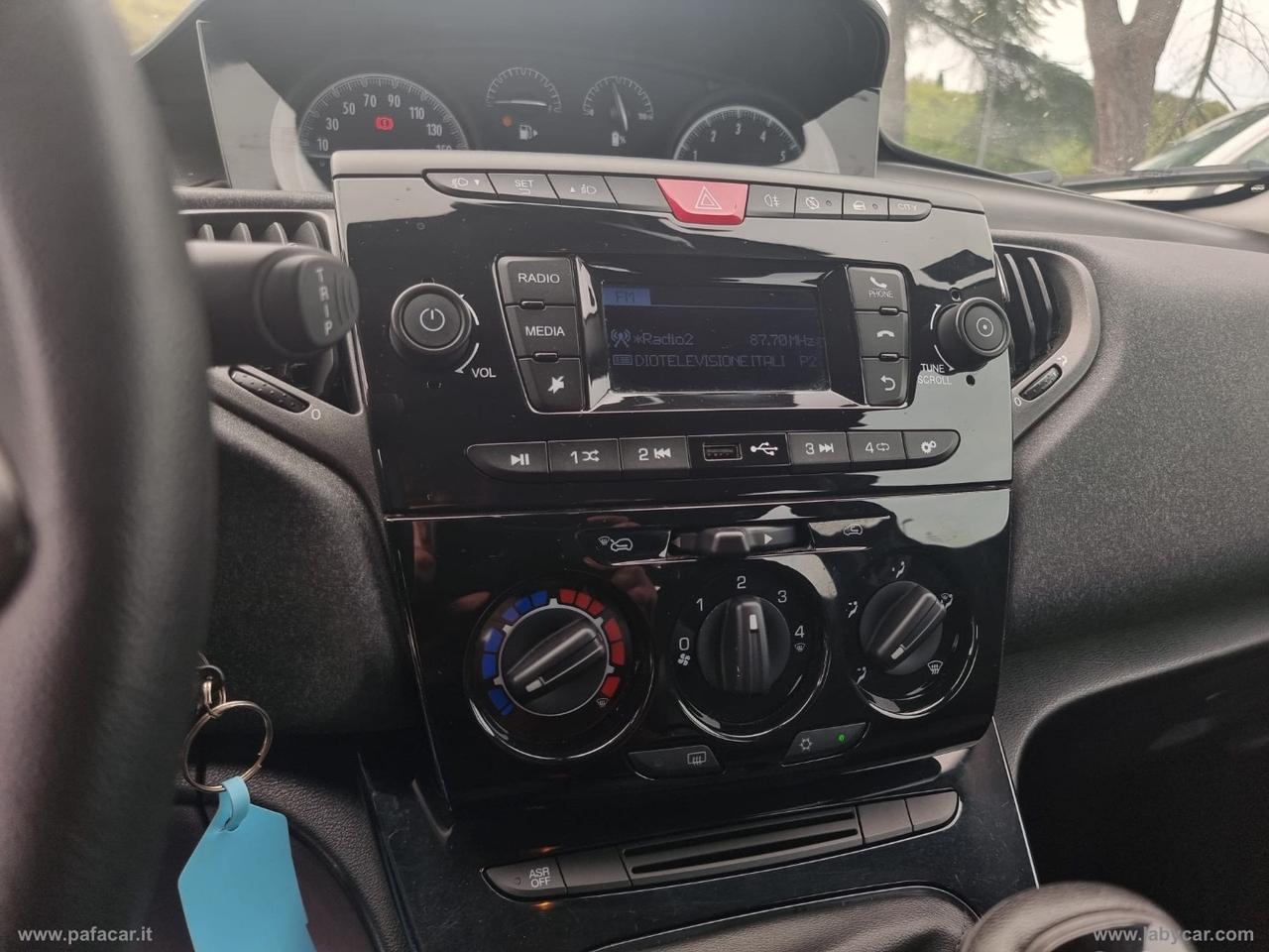 LANCIA Ypsilon 1.0 FireFly 5pS&S Hyb. Eco Silv.