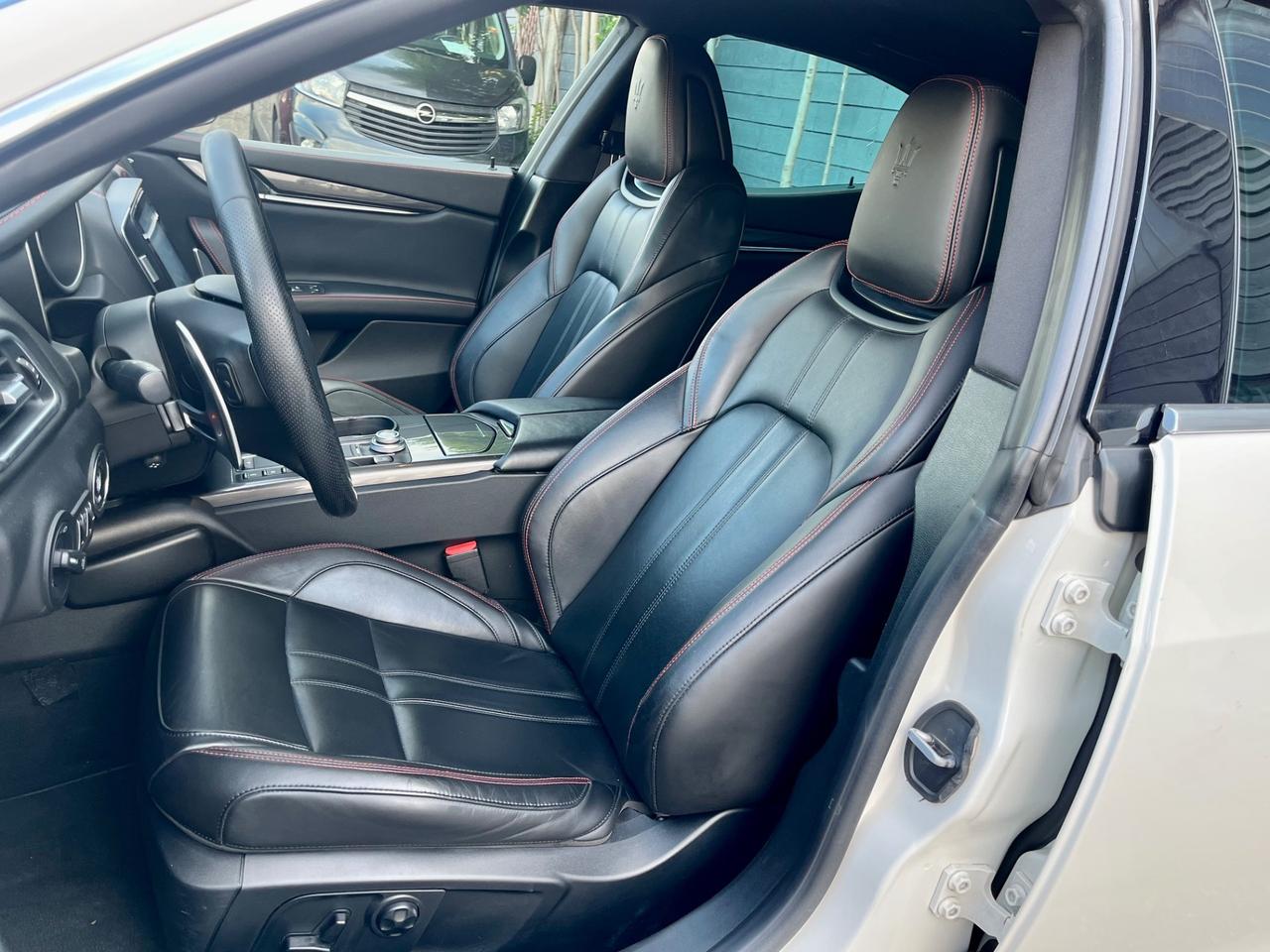 Maserati Ghibli V6 Diesel 275 CV GranSport