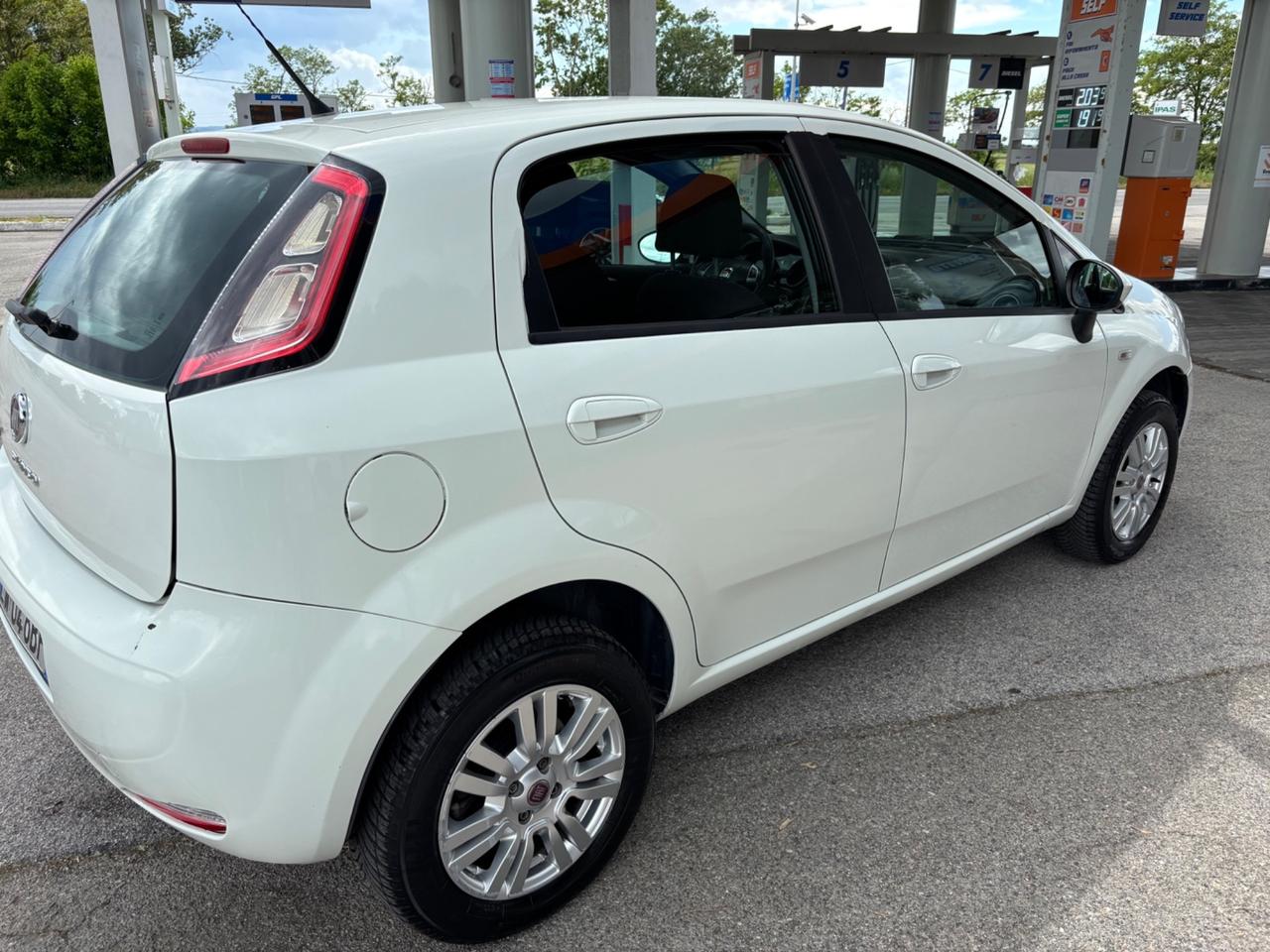 Fiat Punto 1.4 8V 5 porte Natural Power Lounge
