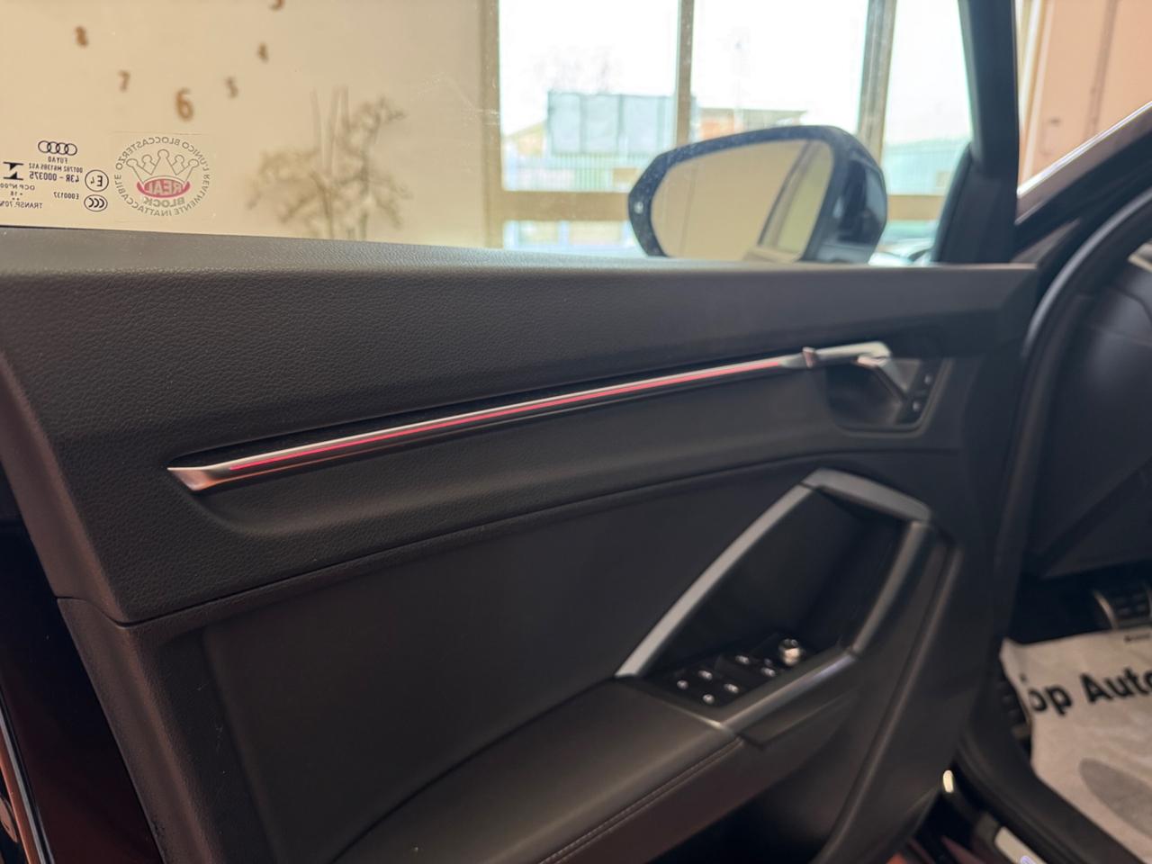 AUDI Q3 35 TDI S TRONIC S LINE EDITION / TETTO