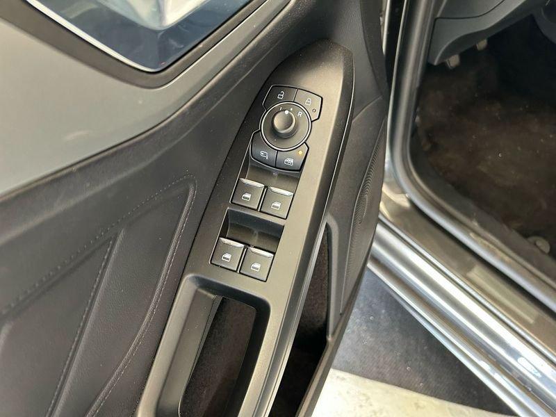 Ford Focus 1.0 EcoBoost Hybrid 125 CV 5p. ST Line