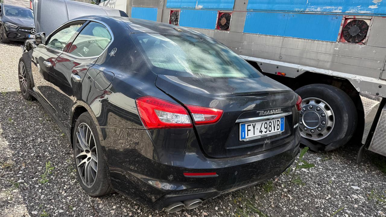 Maserati Ghibli V6 Diesel SINISTRATA