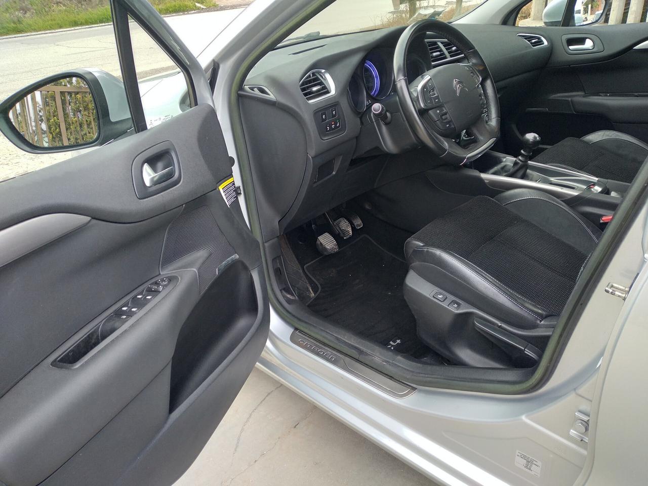 Citroen C4 1.6 e-HDi 115 airdream Exclusive