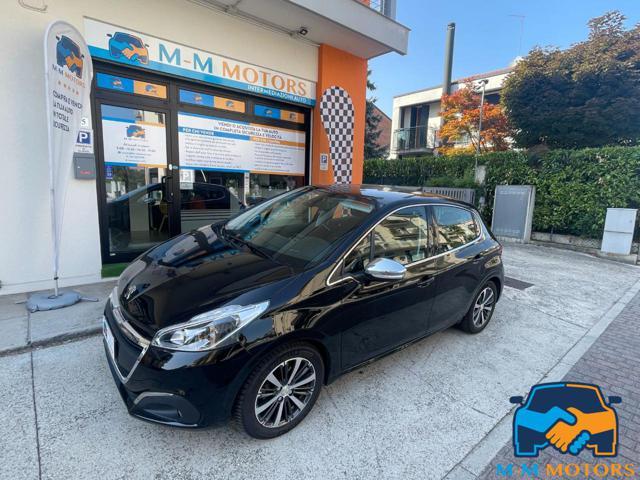 PEUGEOT 208 1° Allure ?neo patentati ?