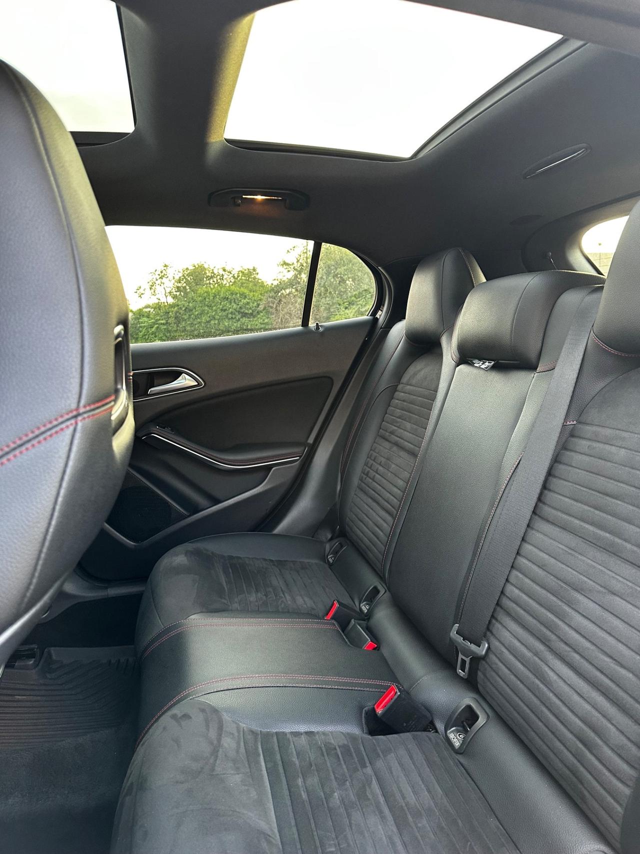 Mercedes-benz GLA 200 d Automatic 4Matic Premium
