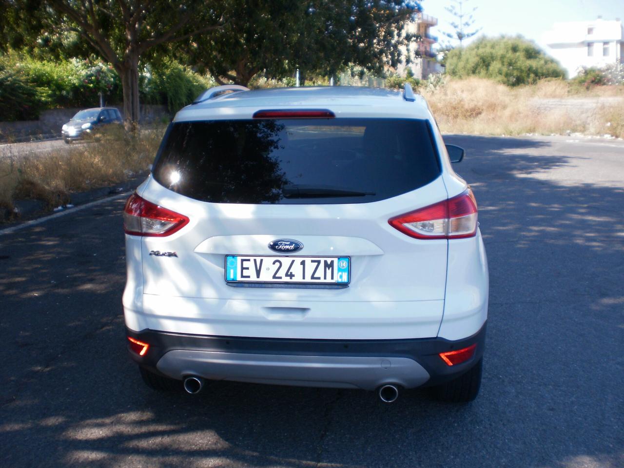 Ford Kuga 2.0 TDCI 140 CV 4WD Titanium