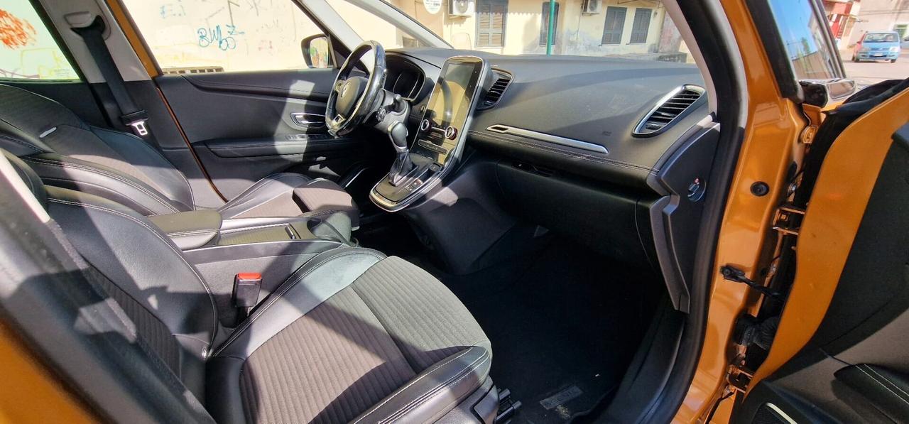 Renault Scenic Scénic dCi 110 CV EDC Bose