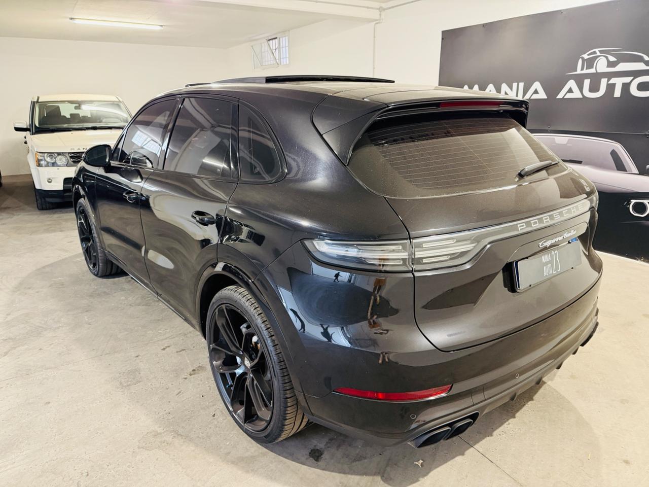 Porsche Cayenne Coupe 4.0 Turbo