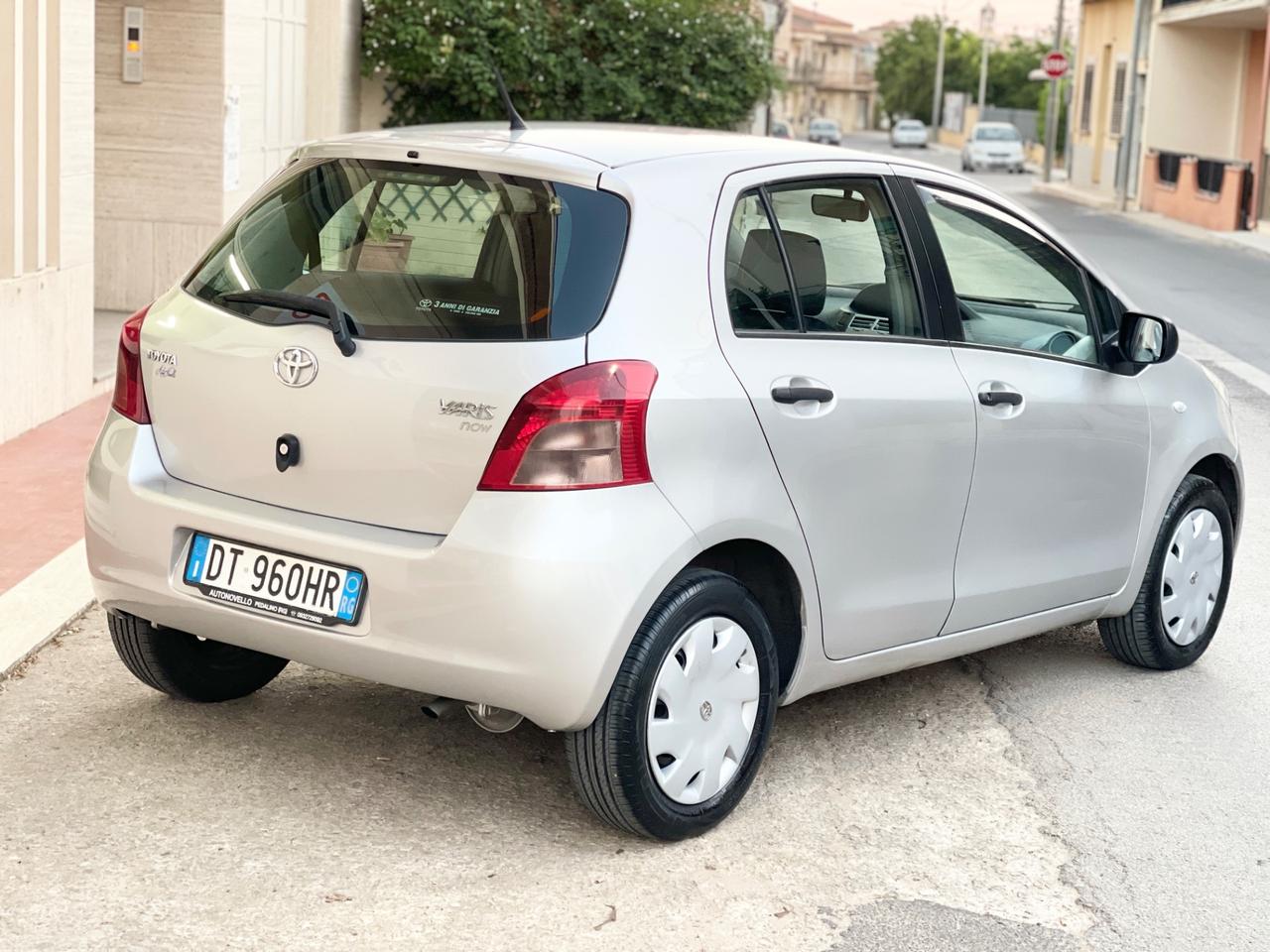 Toyota Yaris 1.0 5 porte Now