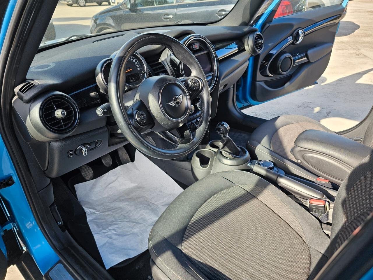 Mini 1.5 One D Business XL