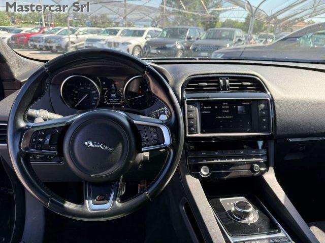 JAGUAR F-Pace 3.0d tdV6 R-Sport awd 300cv auto my18 - FP247WV