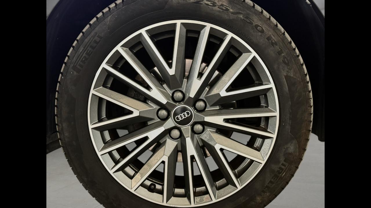 AUDI Q3 I 2019 Sportback - Q3 Sportback 35 2.0 tdi S line edition