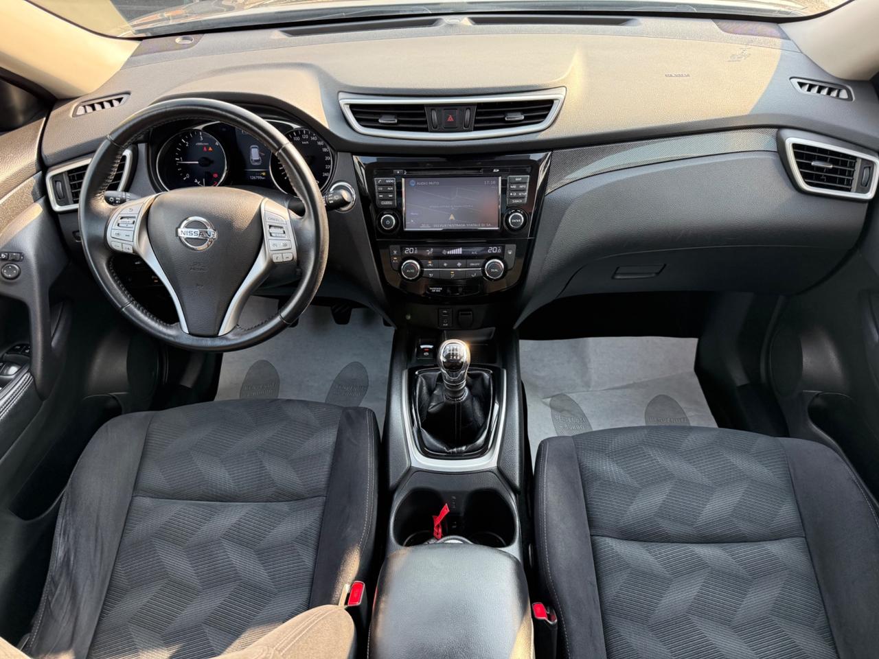 Nissan X-Trail 1.6 dCi 4WD Tekna TETTO-7 POSTI