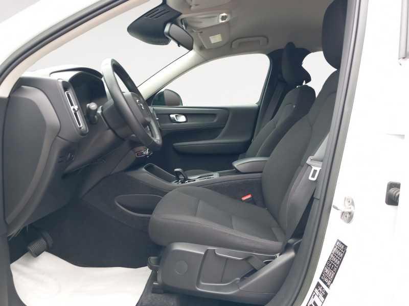 VOLVO XC40 1.5 t2 Momentum Core auto