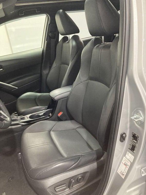 Toyota Corolla Cross 2.0H (197 CV) E-CVT Lounge Light 2WD